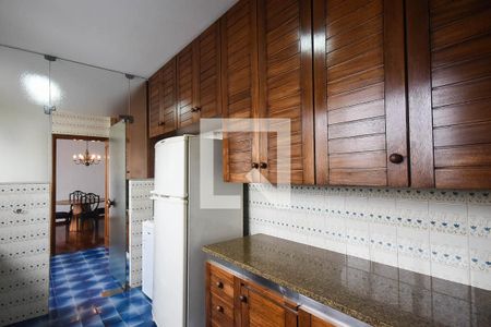 Apartamento à venda com 211m², 2 quartos e 2 vagas Apartamento à venda com 211m², 2 quartos e 2 vagasCozinha