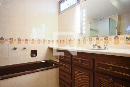 Apartamento à venda com 211m², 2 quartos e 2 vagas Apartamento à venda com 211m², 2 quartos e 2 vagasBanheiro suíte 2