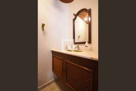 Apartamento à venda com 211m², 2 quartos e 2 vagas Apartamento à venda com 211m², 2 quartos e 2 vagasLavabo