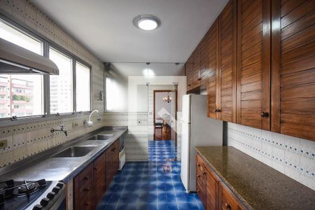 Apartamento à venda com 211m², 2 quartos e 2 vagas Apartamento à venda com 211m², 2 quartos e 2 vagasCozinha