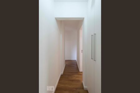 Corredor de apartamento para alugar com 3 quartos, 108m² em Vila Mariana, São Paulo