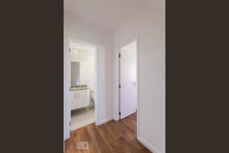 Corredor de apartamento para alugar com 3 quartos, 108m² em Vila Mariana, São Paulo