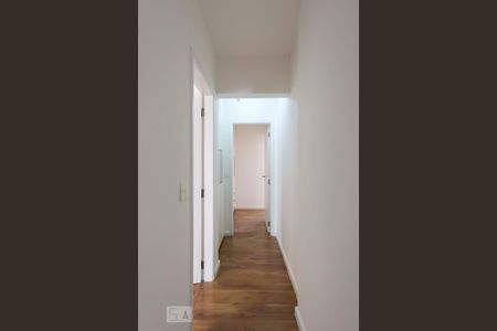 Corredor de apartamento para alugar com 3 quartos, 108m² em Vila Mariana, São Paulo