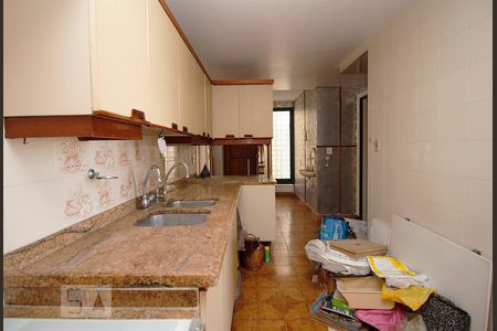 Apartamento à venda com 150m², 3 quartos e 1 vaga Apartamento à venda com 150m², 3 quartos e 1 vagaCozinha.