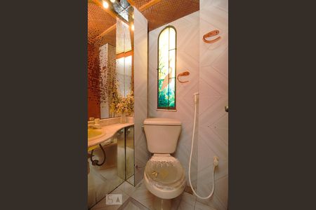 Apartamento à venda com 150m², 3 quartos e 1 vaga Apartamento à venda com 150m², 3 quartos e 1 vagaLavabo.