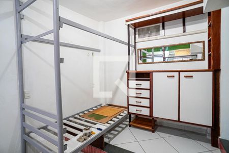Sala de casa de condomínio para alugar com 1 quarto, 16m² em Fátima, Niterói