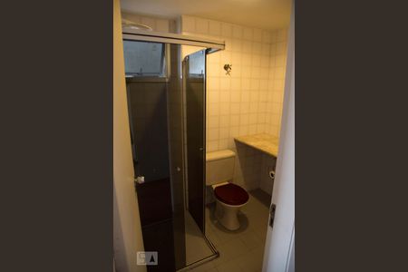 Apartamento para alugar com 84m², 3 quartos e 1 vaga Apartamento para alugar com 84m², 3 quartos e 1 vagaBanheiro social