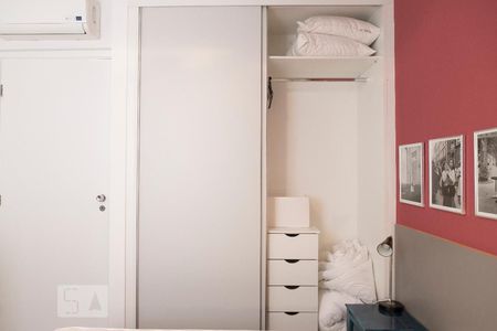 Apartamento para alugar com 70m², 2 quartos e 1 vagaQuarto 01