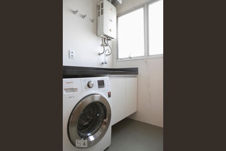 Apartamento para alugar com 70m², 2 quartos e 1 vagaÁrea de serviço