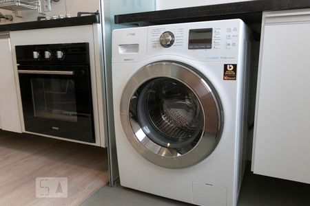 Apartamento para alugar com 70m², 2 quartos e 1 vagaÁrea de serviço