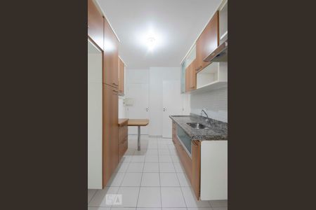 Apartamento à venda com 75m², 3 quartos e 2 vagasCozinha