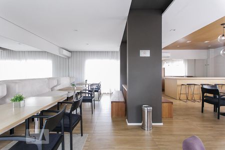 Apartamento à venda com 80m², 2 quartos e 1 vagaÁrea comum