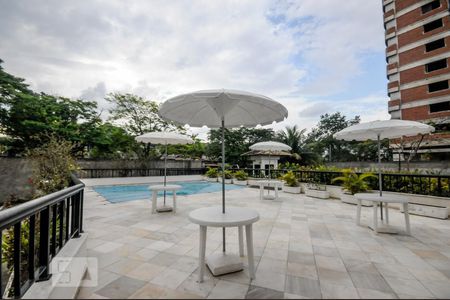 Apartamento à venda com 50m², 2 quartos e 1 vaga Apartamento à venda com 50m², 2 quartos e 1 vagaPiscina