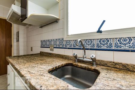 Apartamento à venda com 110m², 3 quartos e 2 vagasCozinha