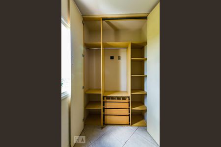 Apartamento à venda com 110m², 3 quartos e 2 vagasQuarto 2