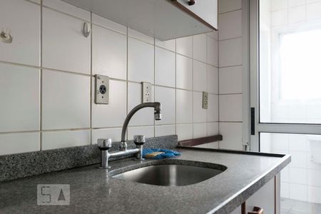 Apartamento à venda com 76m², 2 quartos e 1 vagaCozinha (Torneira)