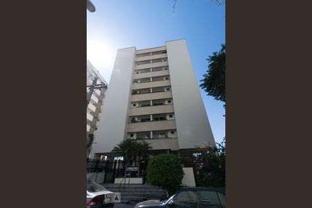 Apartamento à venda com 76m², 2 quartos e 1 vagaFachada