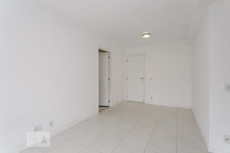 Sala de apartamento à venda com 2 quartos, 72m² em Recreio dos Bandeirantes, Rio de Janeiro