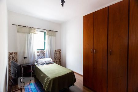 Casa à venda com 500m², 2 quartos e 8 vagasQuarto 2