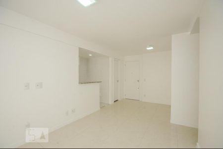Sala  de apartamento para alugar com 2 quartos, 60m² em Anil, Rio de Janeiro