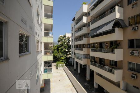 Vista Varanda de apartamento para alugar com 2 quartos, 60m² em Anil, Rio de Janeiro