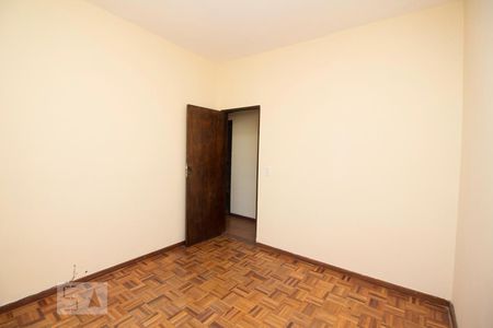Apartamento para alugar com 105m², 3 quartos e 1 vaga Apartamento para alugar com 105m², 3 quartos e 1 vagaQuarto 2