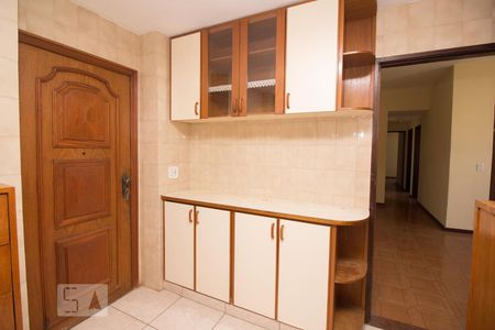 Apartamento para alugar com 105m², 3 quartos e 1 vaga Apartamento para alugar com 105m², 3 quartos e 1 vagaCozinha