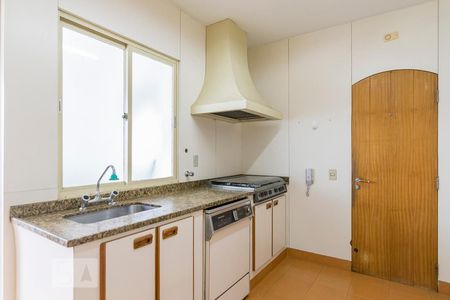 Apartamento à venda com 140m², 3 quartos e 2 vagas Apartamento à venda com 140m², 3 quartos e 2 vagasCozinha