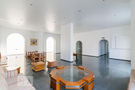 Apartamento à venda com 140m², 3 quartos e 2 vagas Apartamento à venda com 140m², 3 quartos e 2 vagasSalão de Festas