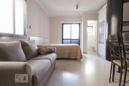 Sala de kitnet/studio para alugar com 1 quarto, 42m² em Santa Cecília, São Paulo