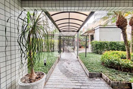 Apartamento à venda com 75m², 3 quartos e 2 vagas Apartamento à venda com 75m², 3 quartos e 2 vagasEntrada