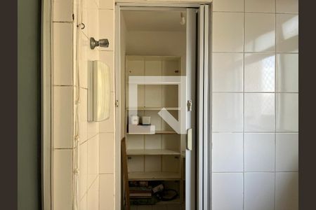 Apartamento à venda com 75m², 3 quartos e 2 vagasQuarto de Serviço