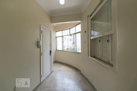 Hall de entrada de apartamento para alugar com 3 quartos, 97m² em Tijuca, Rio de Janeiro