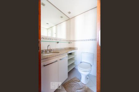 Banheiro social de apartamento para alugar com 3 quartos, 90m² em Saúde, São Paulo