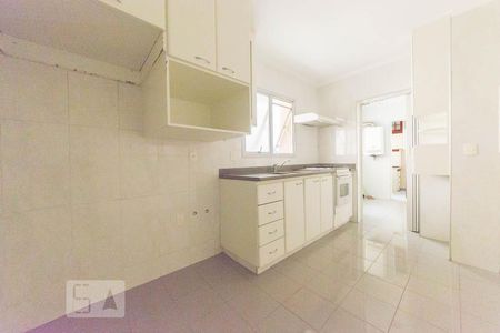Apartamento à venda com 115m², 3 quartos e 1 vaga Apartamento à venda com 115m², 3 quartos e 1 vagaCozinha