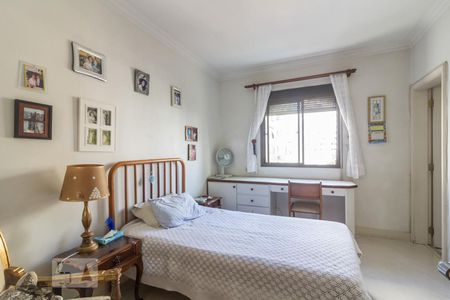 Apartamento à venda com 350m², 4 quartos e 4 vagas Apartamento à venda com 350m², 4 quartos e 4 vagasSuite 3