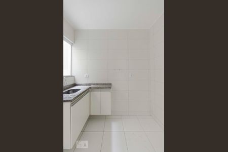 Sala de casa de condomínio para alugar com 2 quartos, 67m² em Vila Nivi, São Paulo