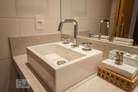 Banheiro de apartamento à venda com 2 quartos, 70m² em Jardim do Mar, São Bernardo do Campo