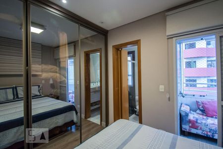 Suíte de apartamento à venda com 2 quartos, 70m² em Jardim do Mar, São Bernardo do Campo