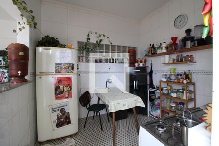 Apartamento à venda com 110m², 3 quartos e sem vagaCozinha 