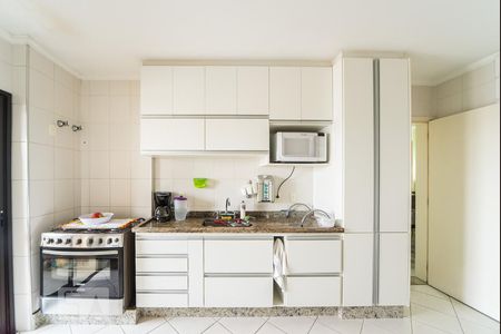 Apartamento à venda com 139m², 4 quartos e 6 vagas Apartamento à venda com 139m², 4 quartos e 6 vagasCozinha