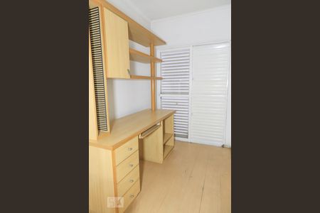 Casa à venda com 160m², 3 quartos e 3 vagas Casa à venda com 160m², 3 quartos e 3 vagasSótão