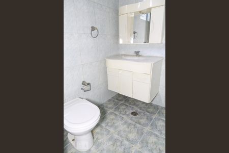 Casa à venda com 160m², 3 quartos e 3 vagas Casa à venda com 160m², 3 quartos e 3 vagasBanheiro