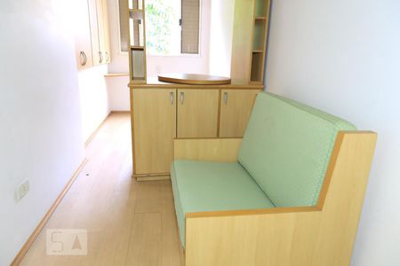 Casa à venda com 160m², 3 quartos e 3 vagas Casa à venda com 160m², 3 quartos e 3 vagasSótão