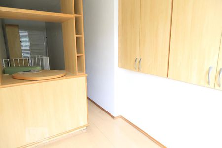 Casa à venda com 160m², 3 quartos e 3 vagas Casa à venda com 160m², 3 quartos e 3 vagasSótão