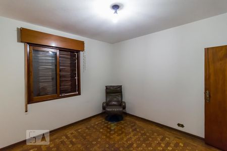 Casa à venda com 375m², 4 quartos e 2 vagasSuíte 2