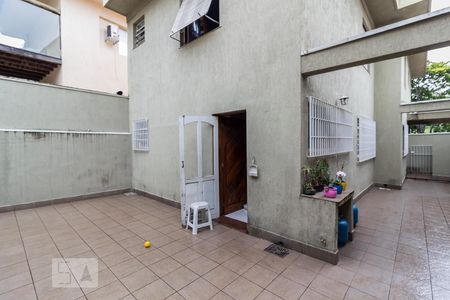 Casa à venda com 375m², 4 quartos e 2 vagasQuintal