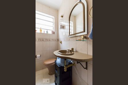 Casa à venda com 375m², 4 quartos e 2 vagasLavabo