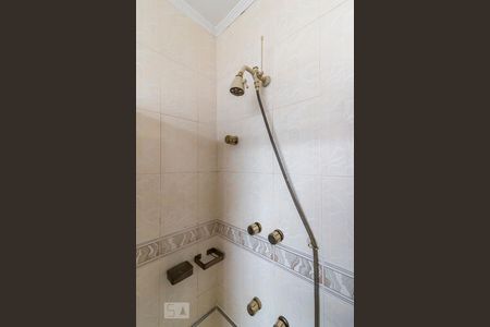 Casa à venda com 375m², 4 quartos e 2 vagasBanheiro suíte 2