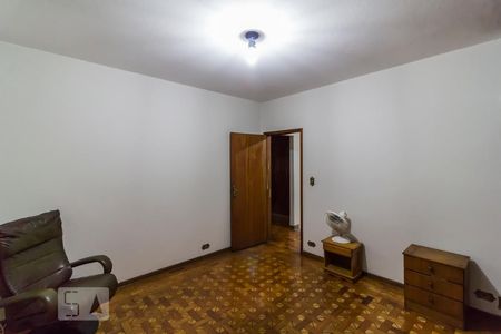 Casa à venda com 375m², 4 quartos e 2 vagasSuíte 2